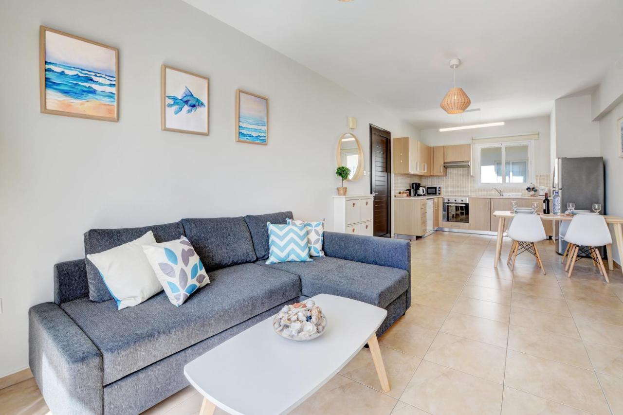 ♥ Sunny&Cozy Family Apartment ★ Walk To The Beach☼ Paralimni Exteriér fotografie