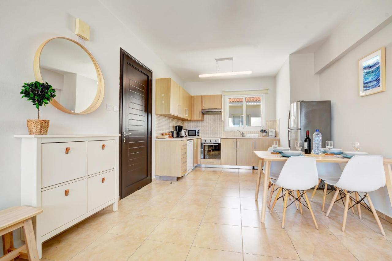 ♥ Sunny&Cozy Family Apartment ★ Walk To The Beach☼ Paralimni Exteriér fotografie