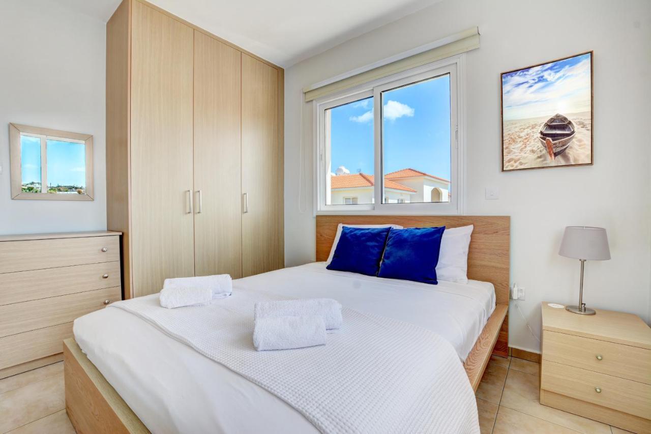 ♥ Sunny&Cozy Family Apartment ★ Walk To The Beach☼ Paralimni Exteriér fotografie